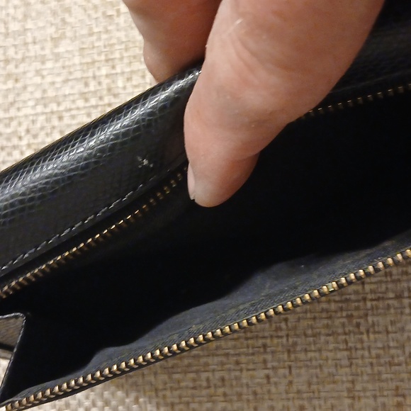 Women's Coach Wallet - Picture 4 of 4